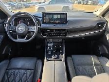 2024 Nissan Rogue Platinum - Photo 24
