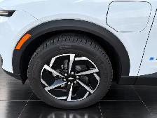 2027 Chevrolet Equinox EV LT2 w/PDE 4dr LT2 w/PDE - Photo 11