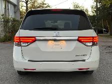 2015 Honda Odyssey EX-L | 8-PASSENGER | POWER DOORS | LEATHER | - Photo 3