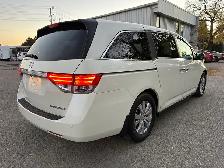 2015 Honda Odyssey EX-L | 8-PASSENGER | POWER DOORS | LEATHER | - Photo 4