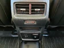 2022 Ford Edge Titanium | AWD | Panoramic Roof | Cold Weather - Photo 27