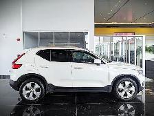2019 Volvo XC40 T5 Momentum AWD 1 Pr - Photo 4