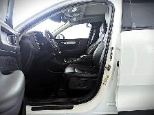 2019 Volvo XC40 T5 Momentum AWD 1 Pr - Photo 12