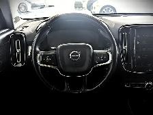 2019 Volvo XC40 T5 Momentum AWD 1 Pr - Photo 18