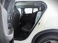 2019 Volvo XC40 T5 Momentum AWD 1 Pr - Photo 27