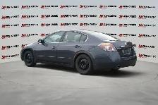 2009 Nissan Altima 2.5 S | No Accidents | One Owner | Leather - Photo 3