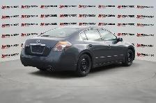 2009 Nissan Altima 2.5 S | No Accidents | One Owner | Leather - Photo 6