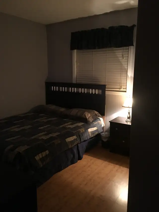 Furnished room for Rent! $650 month.  No D.D Required!