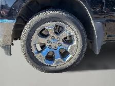 2023 Ram 1500 Big Horn 4x4 Crew Cab | 12in Screen | No Accidents - Photo 10