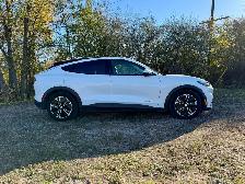 2022 Ford Mustang Mach-E Select AWD | Co-Pilot 360 | Clean Carfa - Photo 3