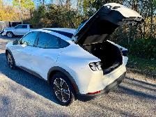 2022 Ford Mustang Mach-E Select AWD | Co-Pilot 360 | Clean Carfa - Photo 8