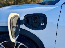2022 Ford Mustang Mach-E Select AWD | Co-Pilot 360 | Clean Carfa - Photo 16