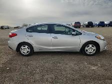 2016 Kia Forte - Photo 7
