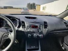 2016 Kia Forte - Photo 19