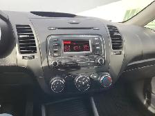 2016 Kia Forte - Photo 21