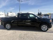 2023 Chevrolet Silverado - Photo 3