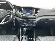 2017 Hyundai Tucson SE / AWD - Photo 13