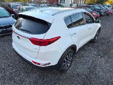 2017 Kia Sportage EX - Photo 9