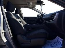 2024 Nissan Rogue SV Moonroof - Photo 16