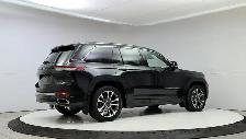 2023 Jeep Grand Cherokee Overland - Photo 4