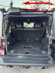 2015 Jeep Wrangler Unlimited Rubicon 4dr 4x4 - Photo 13