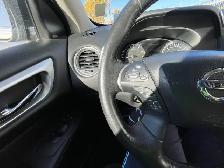 2019 Nissan Pathfinder S AWD 7 Passenger | No Reported Accidents - Photo 10
