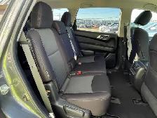 2019 Nissan Pathfinder S AWD 7 Passenger | No Reported Accidents - Photo 20