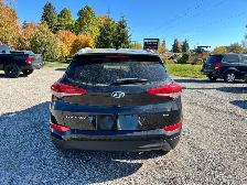 2017 Hyundai Tucson AWD 4dr 2.0L Premium CERTIFIED - Photo 4