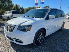 2016 Chrysler Town & Country 4dr Wgn S CERTIFIED ELECTRIC DOORS