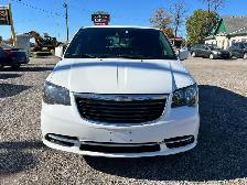 2016 Chrysler Town & Country 4dr Wgn S CERTIFIED ELECTRIC DOORS - Photo 8
