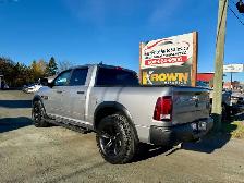 2022 Ram 1500 WARLOCK! CLEAN CARFAX! V8! CREW CAB! CERTIFIED! - Photo 3