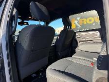 2022 Ram 1500 WARLOCK! CLEAN CARFAX! V8! CREW CAB! CERTIFIED! - Photo 18