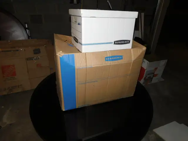 Used Bankers Boxes - big and small - for moving/packing  - Clean