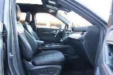2026 Ford Explorer ST-Line - Photo 8