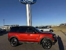 2022 Ford Bronco Sport Outer Banks / LEATHER! / TECH PKG! / TOW - Photo 3