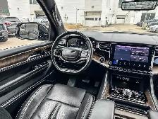 2022 Jeep Grand Wagoneer Series II | HEATED & COOLED SEATS - Photo 10