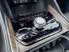 2022 Jeep Grand Wagoneer Series II | HEATED & COOLED SEATS - Photo 18