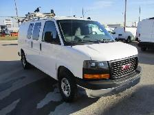 2020 GMC Savana Cargo Van RWD 2500 135' - Photo 3