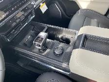 2026 GMC HUMMER EV SUV 2X - Photo 23