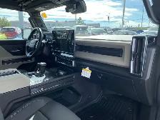 2026 GMC HUMMER EV SUV 2X - Photo 29