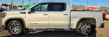 2022 GMC Sierra 1500 SLT Crew Cab - Photo 2