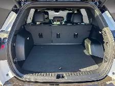 2027 GMC Terrain AWD AT4 | Apple Carplay | Heated Seats - Photo 16
