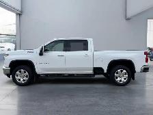 2022 Chevrolet Silverado 2500HD LTZ - Photo 2
