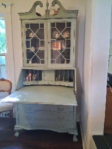 Antique Secretary Cabinet - Photo 7