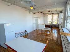 Loft-Atelier Metro Berri-UQAM - Photo 2