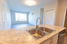 2 Bedroom   Den Apartment for Rent - 657 Redington Avenue - Photo 3