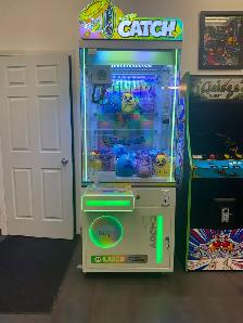 Claw Machines and Redemption Cabinets - Photo 7