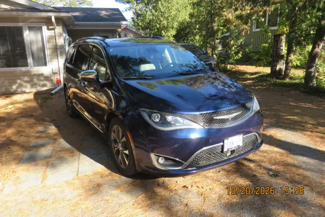 2017 PACIFICA LTD, 191,000 KM, VERY CLEAN, LOADED $12800