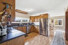 Stunning 2348sqft 3bdrm home w/ 40x80 shop situated on 12  acres - Photo 5
