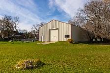 Stunning 2348sqft 3bdrm home w/ 40x80 shop situated on 12  acres - Photo 9